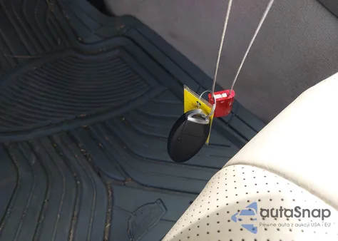 2011 Infiniti G37 Journey z USA, uszkodzony, nr VIN JN1CV6AP9BM305427